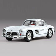 1:24 300SL Diecast Vintage Car – Alloy Model with Lights, Music & Openable Doors